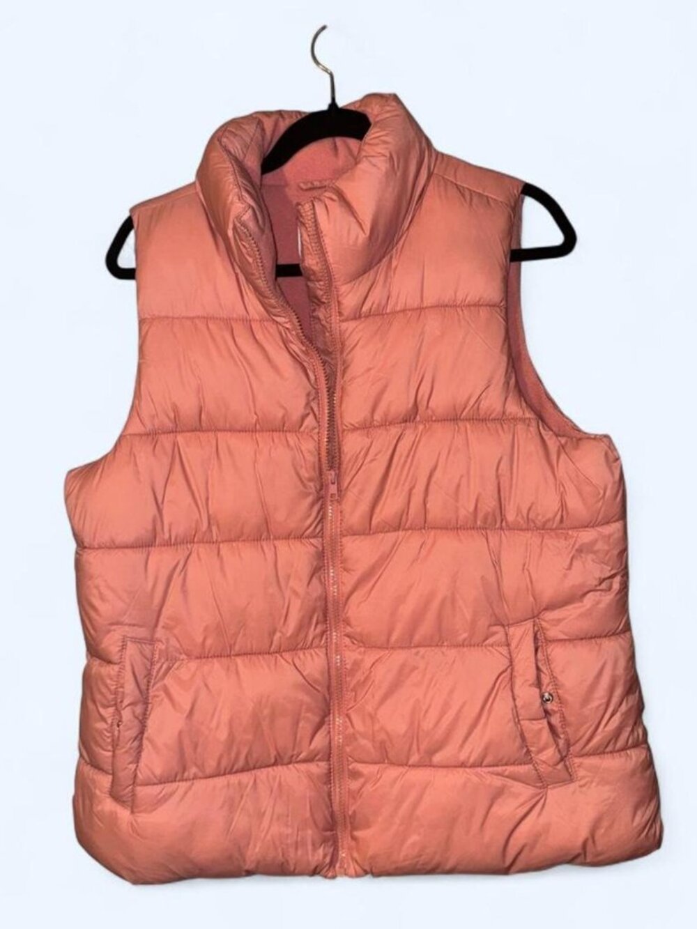 Old Navy Puffer Vest -- L